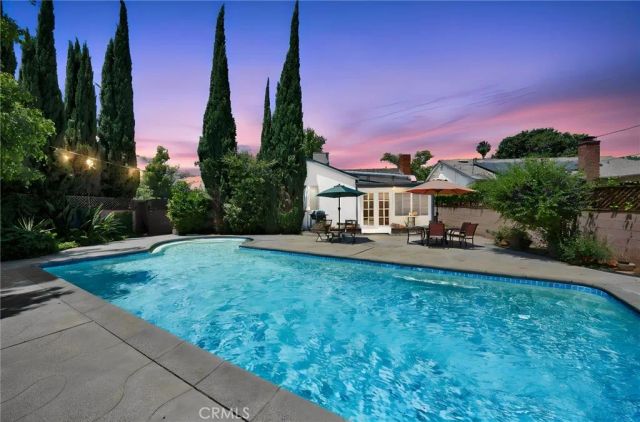 13758 Runnymede Street, Van Nuys, CA 91405