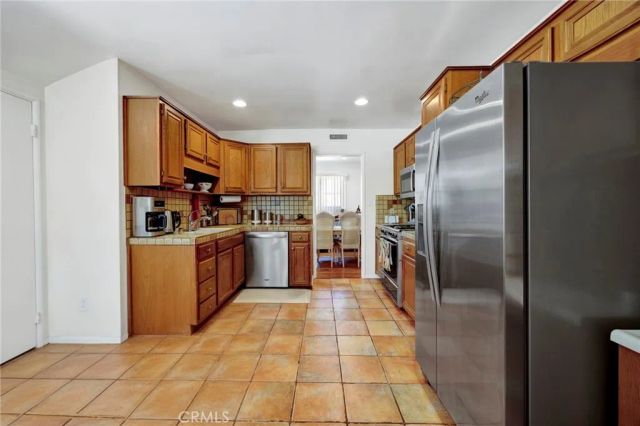 13758 Runnymede Street, Van Nuys, CA 91405