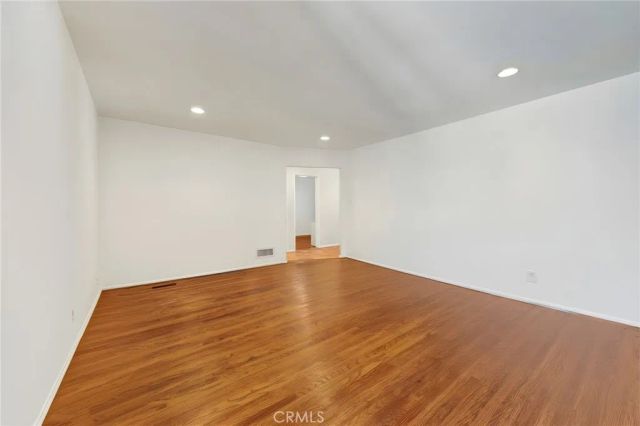 13758 Runnymede Street, Van Nuys, CA 91405