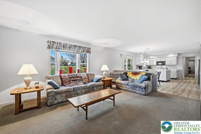 491 Magnolia Lane, Lower Nazareth Twp, PA 18064