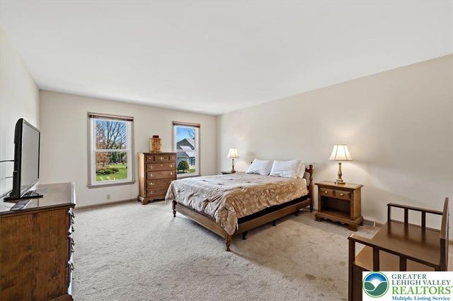 491 Magnolia Lane, Lower Nazareth Twp, PA 18064