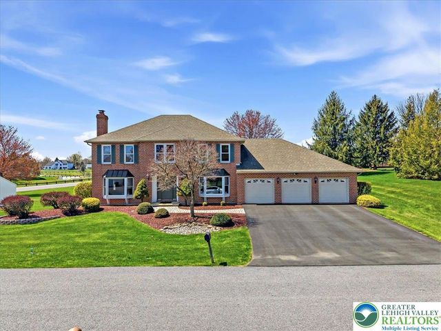 491 Magnolia Lane, Lower Nazareth Twp, PA 18064