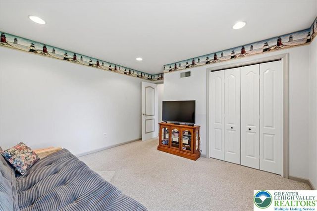 491 Magnolia Lane, Lower Nazareth Twp, PA 18064