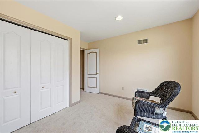 491 Magnolia Lane, Lower Nazareth Twp, PA 18064