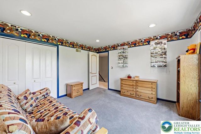 491 Magnolia Lane, Lower Nazareth Twp, PA 18064