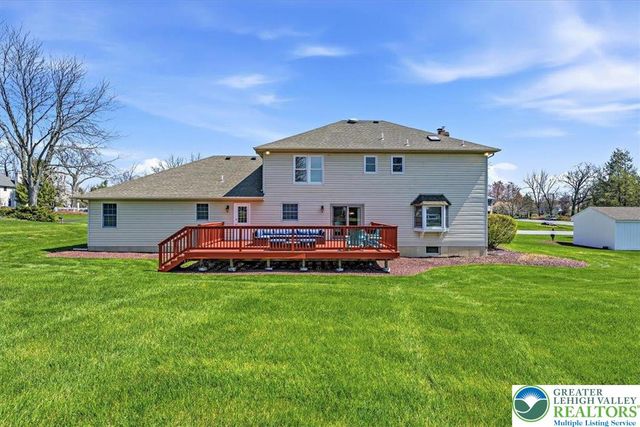 491 Magnolia Lane, Lower Nazareth Twp, PA 18064