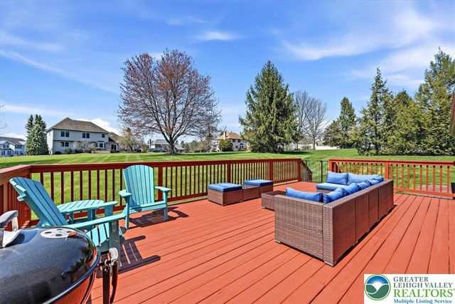 491 Magnolia Lane, Lower Nazareth Twp, PA 18064