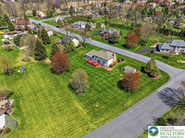 491 Magnolia Lane, Lower Nazareth Twp, PA 18064