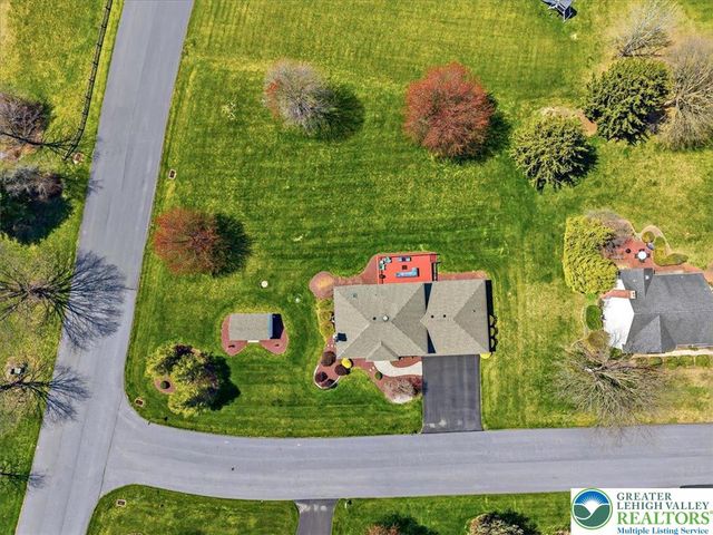 491 Magnolia Lane, Lower Nazareth Twp, PA 18064