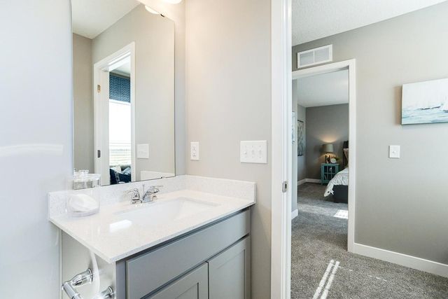 23633 Marshview Drive, Rogers, MN 55374