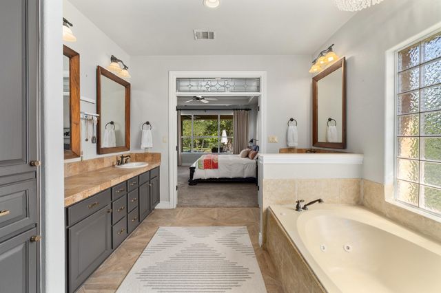 416 Shadywood Lane, Dripping Springs, TX 78620