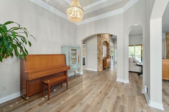 416 Shadywood Lane, Dripping Springs, TX 78620