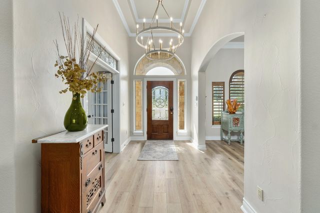 416 Shadywood Lane, Dripping Springs, TX 78620