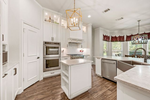 1914 Cresson Drive, Southlake, TX 76092