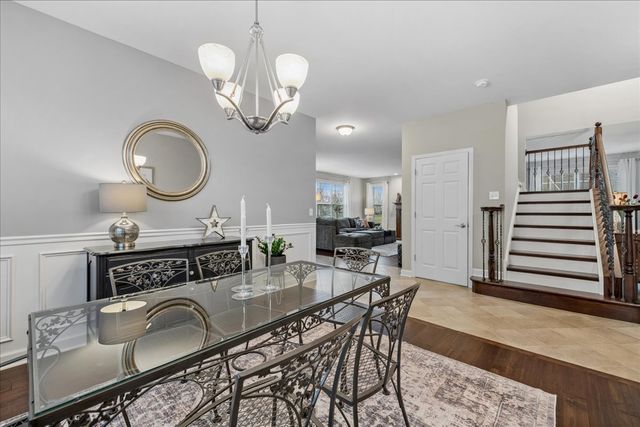 115 Ashton Lane, Crystal Lake, IL 60014