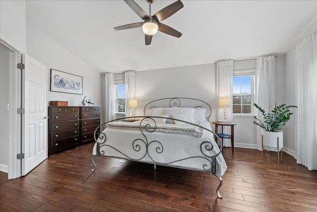 115 Ashton Lane, Crystal Lake, IL 60014