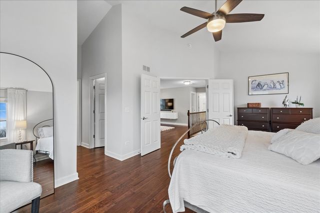 115 Ashton Lane, Crystal Lake, IL 60014