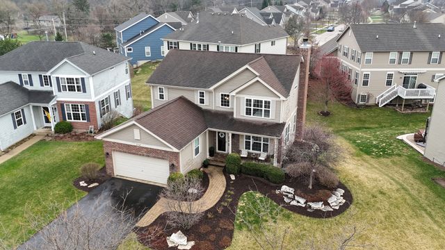 115 Ashton Lane, Crystal Lake, IL 60014