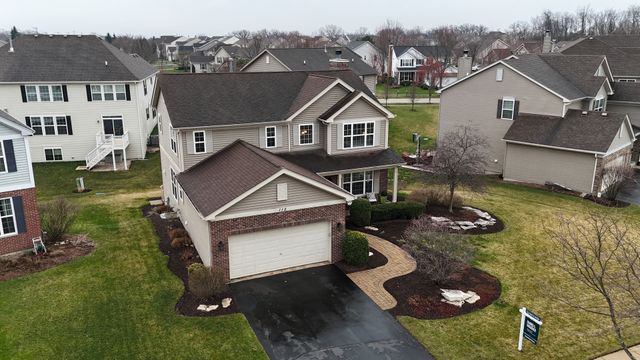 115 Ashton Lane, Crystal Lake, IL 60014