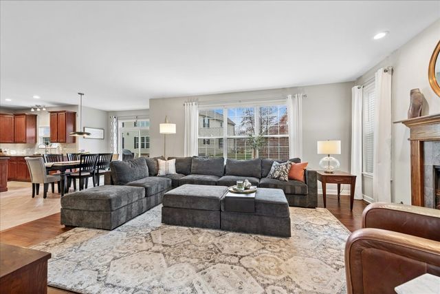 115 Ashton Lane, Crystal Lake, IL 60014