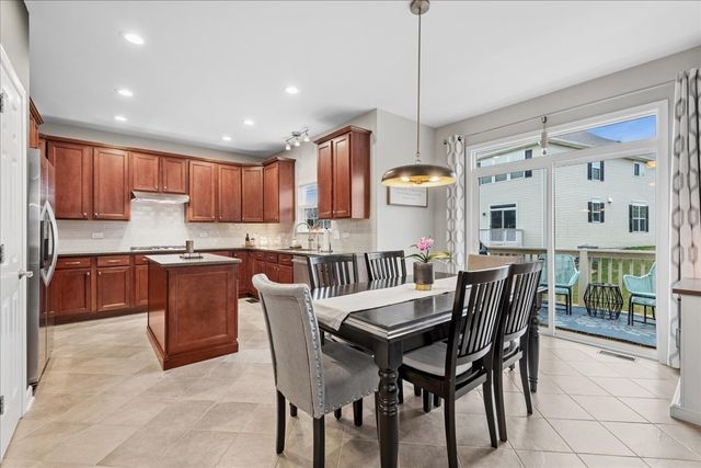 115 Ashton Lane, Crystal Lake, IL 60014