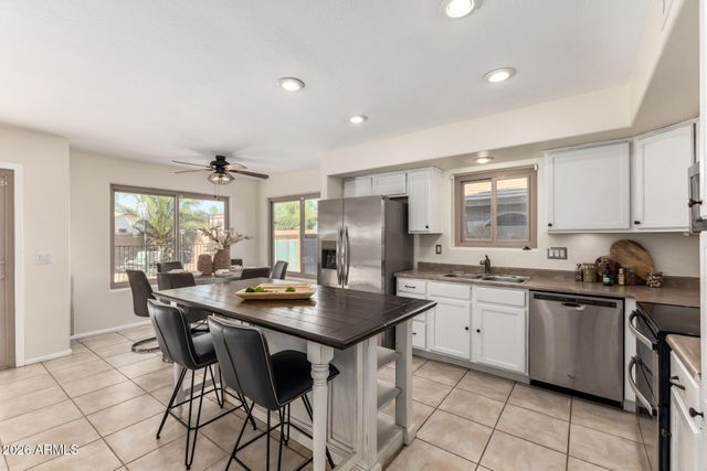 15990 W LINDEN Street, Goodyear, AZ 85338