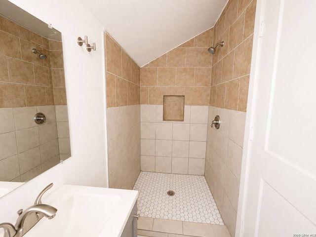 2130 VIRGINIA BLVD, San Antonio, TX 78203