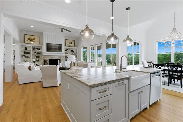 118 Stonehaven Drive, Dawsonville, GA 30534