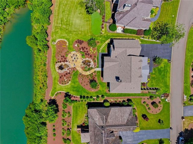 118 Stonehaven Drive, Dawsonville, GA 30534