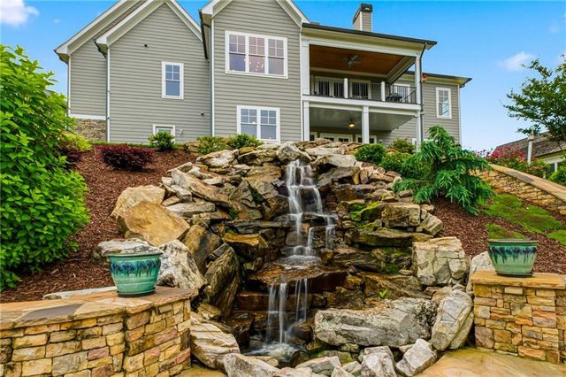 118 Stonehaven Drive, Dawsonville, GA 30534