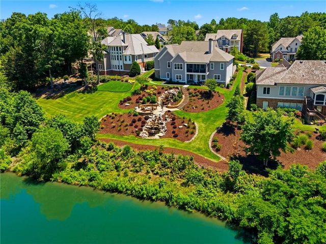 118 Stonehaven Drive, Dawsonville, GA 30534