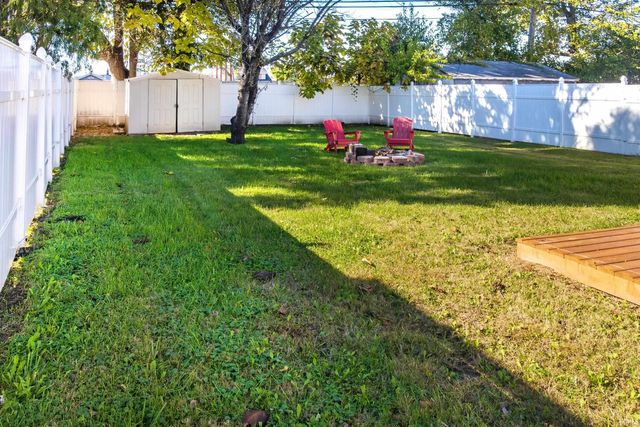 2120 Harding Avenue, Evansville, IN 47711