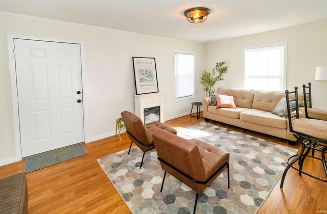 2120 Harding Avenue, Evansville, IN 47711