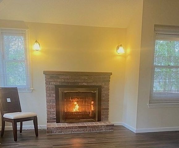 30 E Bluff Rd 30, Ashland, MA 01721