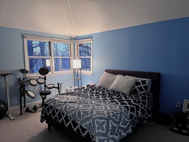 30 E Bluff Rd 30, Ashland, MA 01721