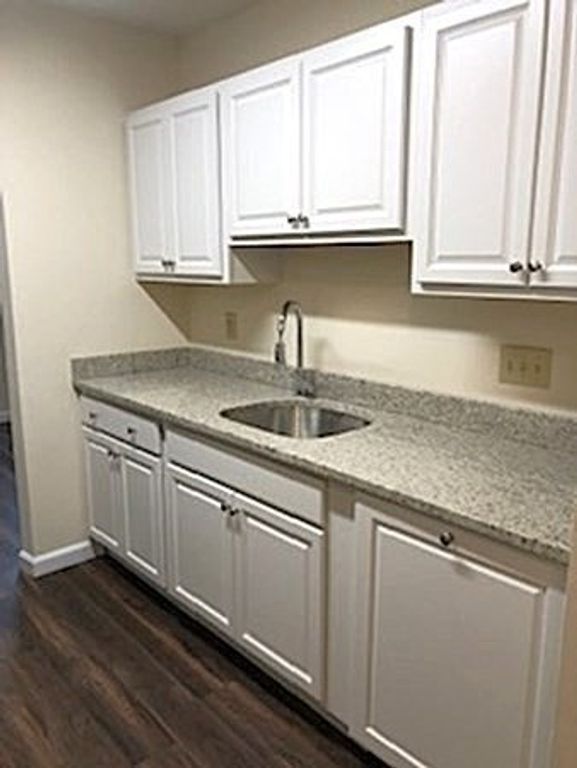 30 E Bluff Rd 30, Ashland, MA 01721