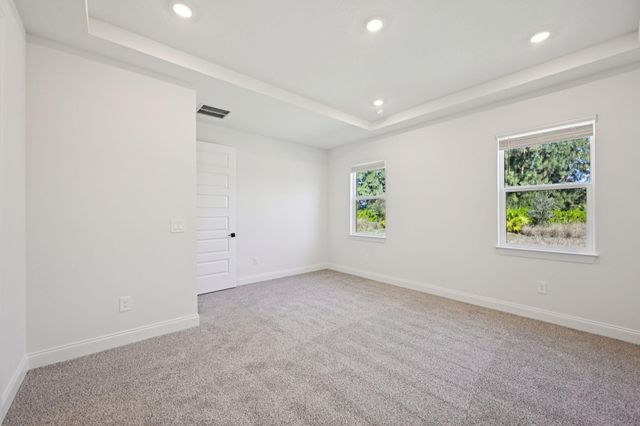 5633 Hampton Park Circle, Vero Beach, FL 32966