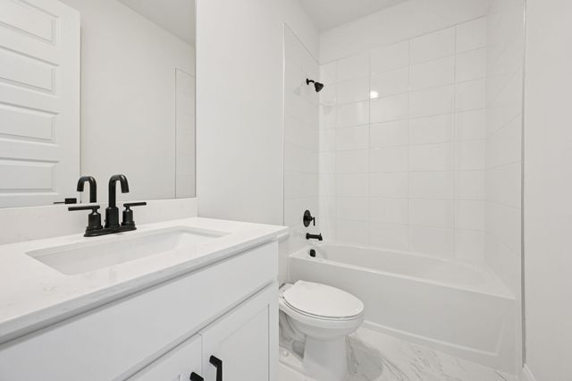 5633 Hampton Park Circle, Vero Beach, FL 32966