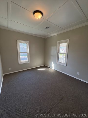 417 S 4th Street, Morris, OK 74445