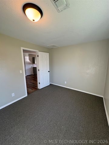 417 S 4th Street, Morris, OK 74445