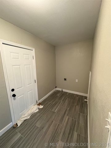 417 S 4th Street, Morris, OK 74445