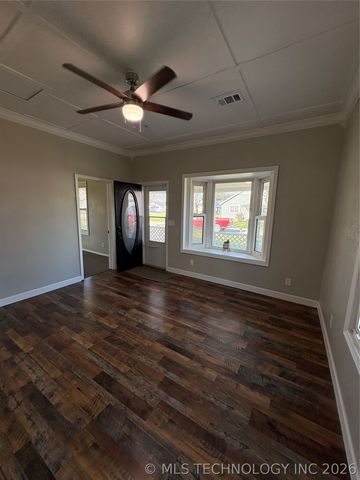 417 S 4th Street, Morris, OK 74445