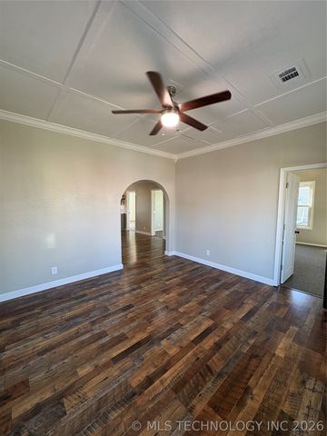 417 S 4th Street, Morris, OK 74445