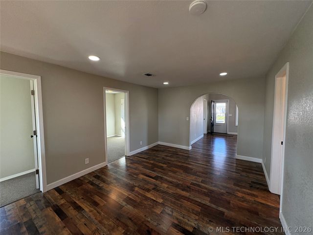 417 S 4th Street, Morris, OK 74445