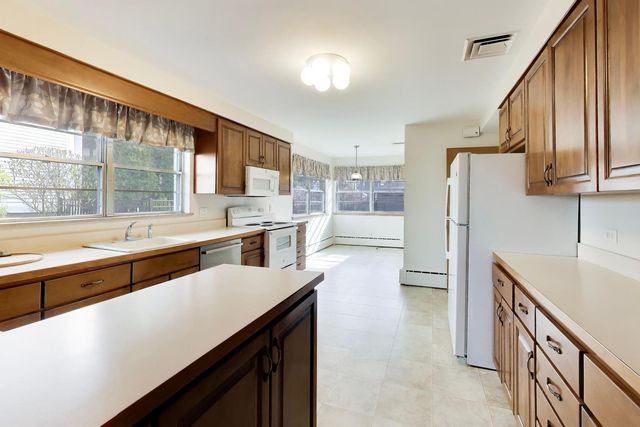 545 Thatcher Avenue, River Forest, IL 60305