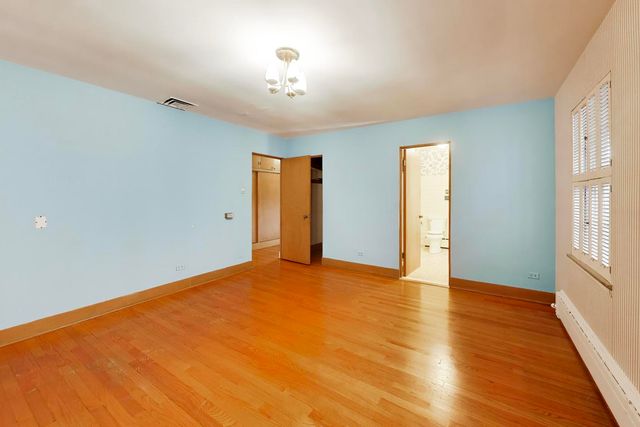 545 Thatcher Avenue, River Forest, IL 60305