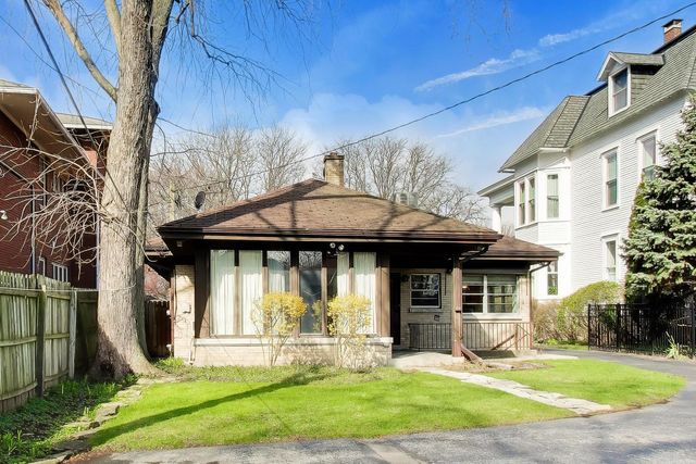 545 Thatcher Avenue, River Forest, IL 60305