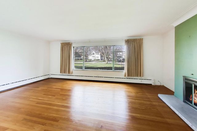 545 Thatcher Avenue, River Forest, IL 60305