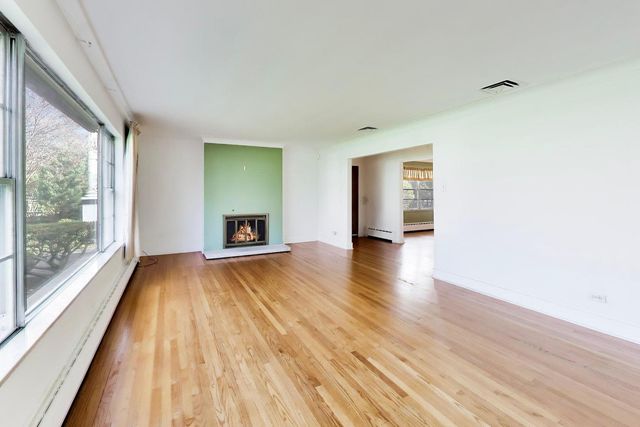 545 Thatcher Avenue, River Forest, IL 60305