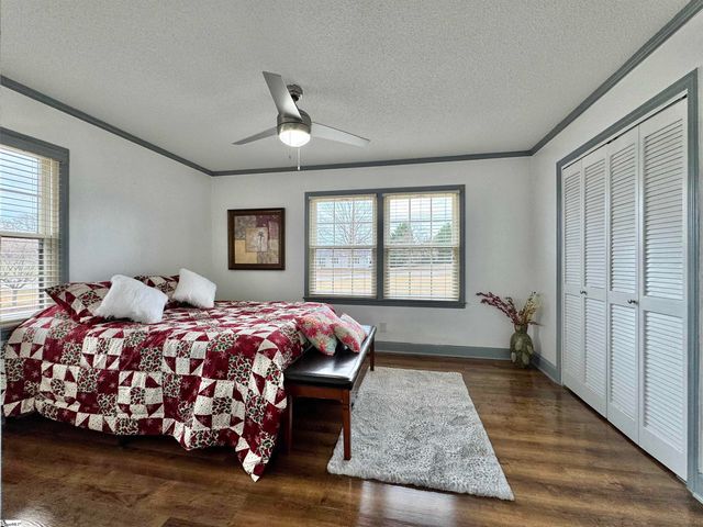 1113 Fox Squirrel Ridge Road, Pickens, SC 29671